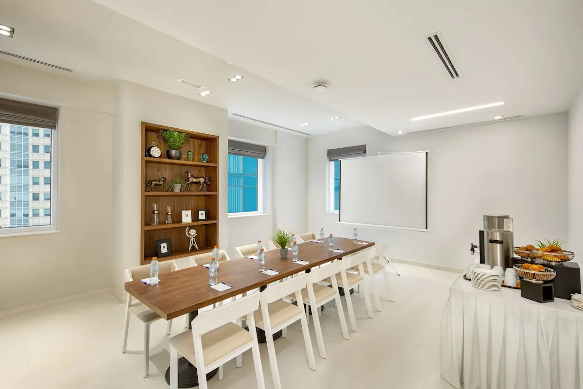 سالن کنفرانس هتل سیتی مکس البرشا دبی